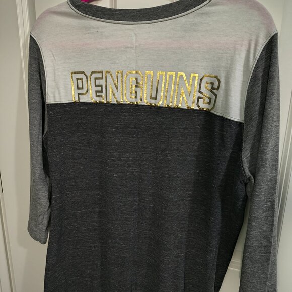 Fanatics 3/4 Sleeve Women's Size XL Pittsburgh Penguins Shirt (315) - Picture 3 of 4